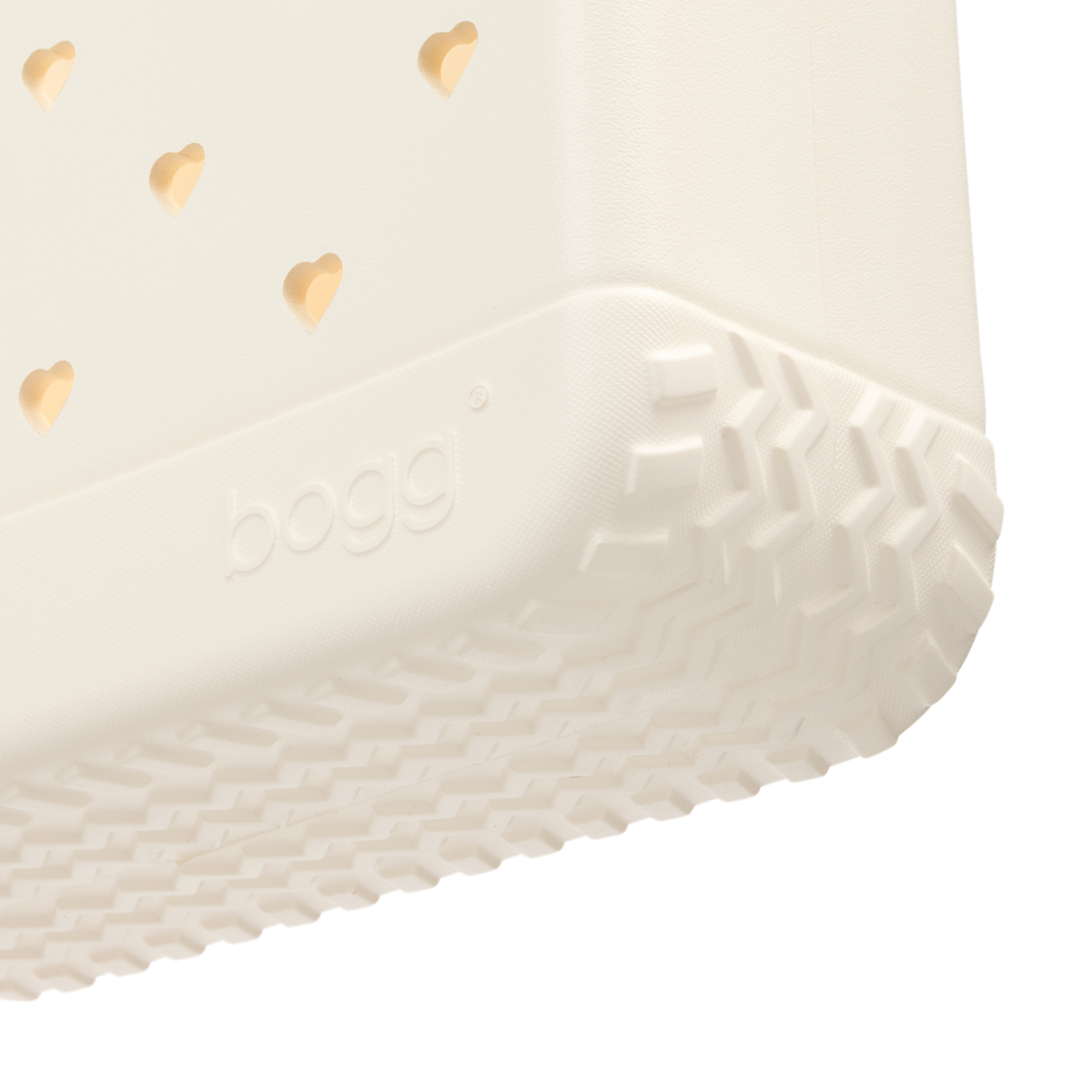 Bitty - Cut Out Heart Coconut J8